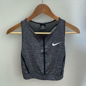 Nike Pro Hypercool Crop Top